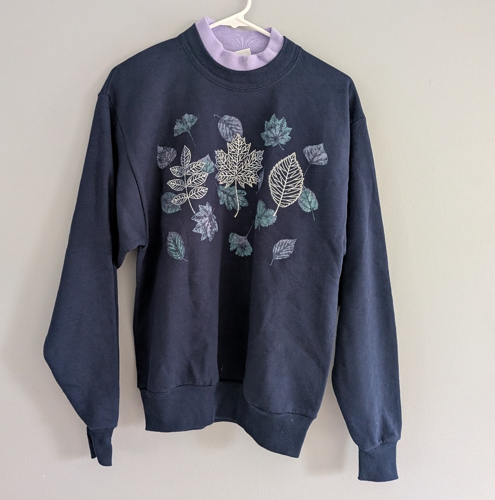 Vintage Leaf Print Sweatshirt Navy Lilac Collar Small‎ Grandma sweater Granola